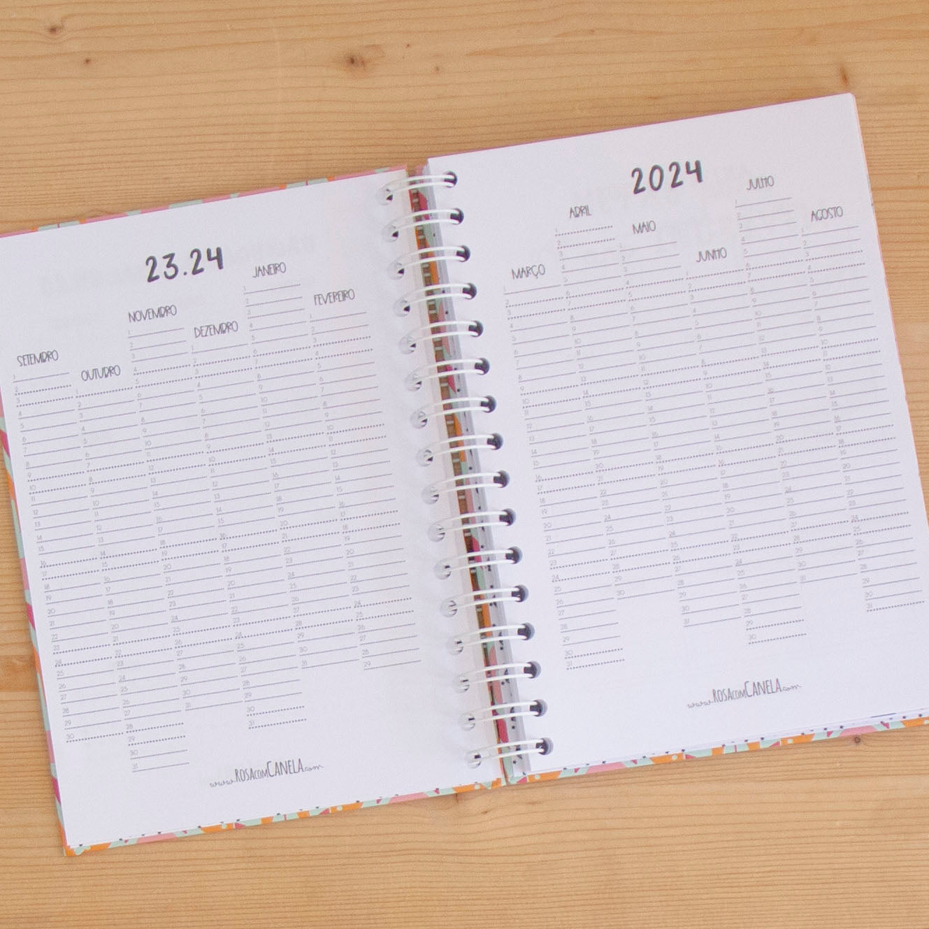 Agenda A5 Semanal 23/24 CAPA DURA Auxiliar Mais Carinhosa!