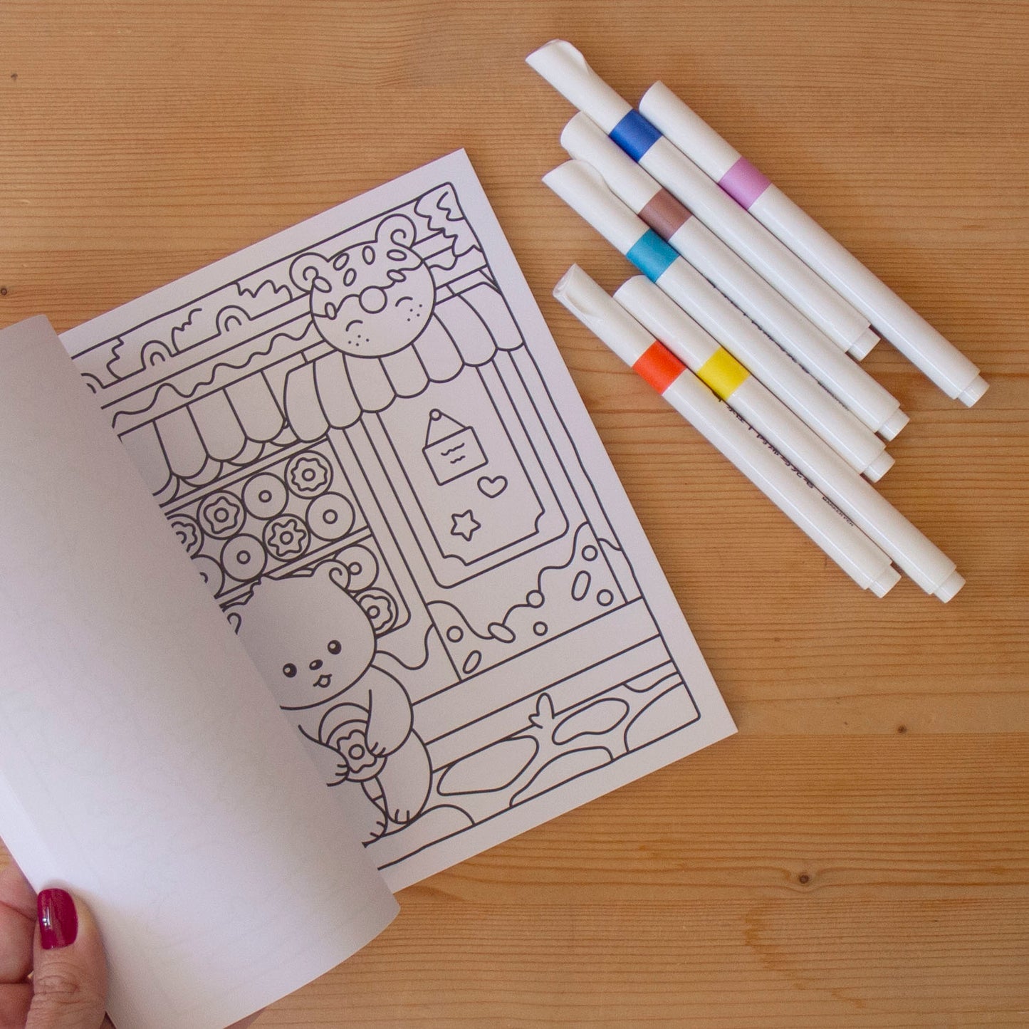 Livro de Colorir Momentos Fofos de Coco Wyo