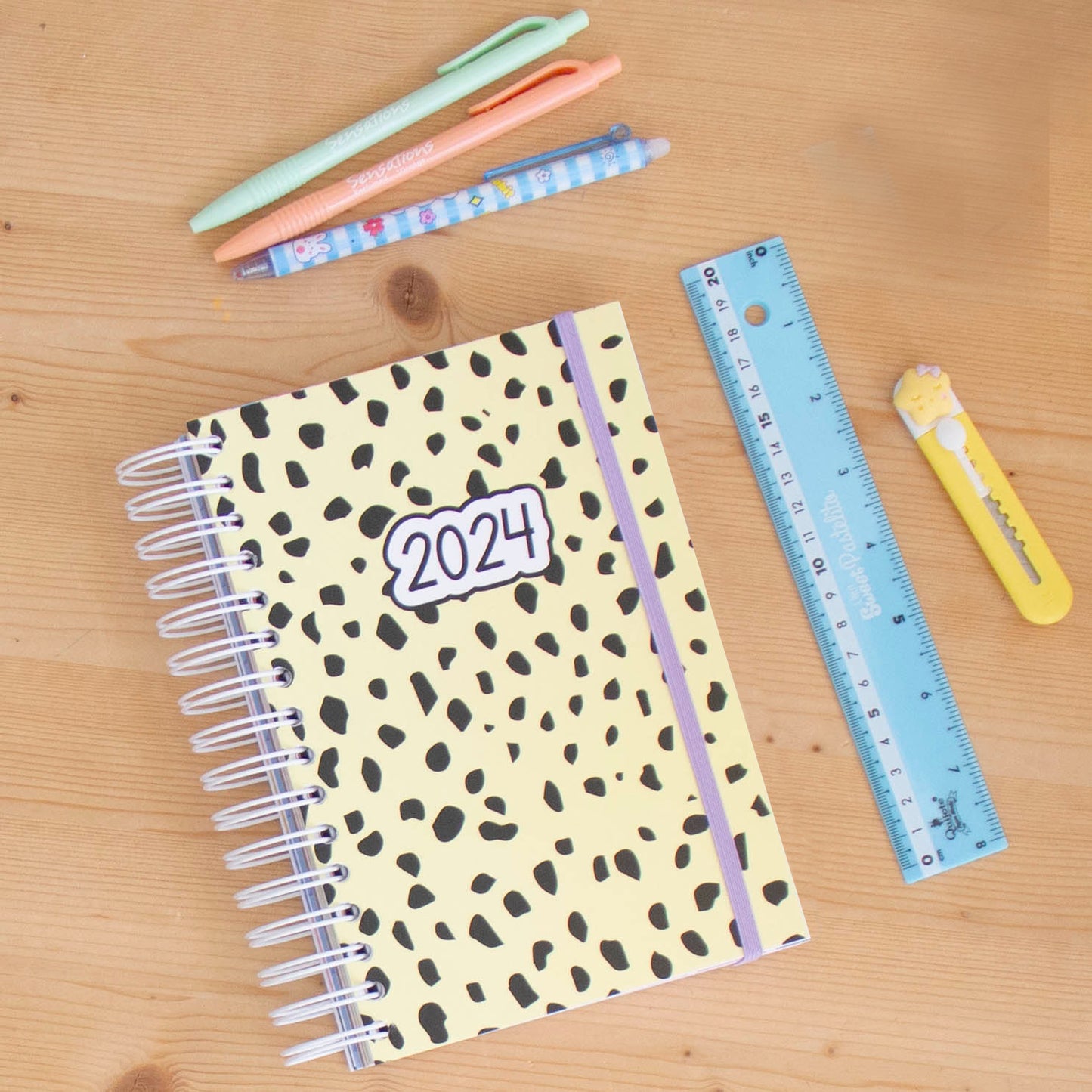 Agenda A5 Semanal 2024 Capa Dura CANDY YELLOW