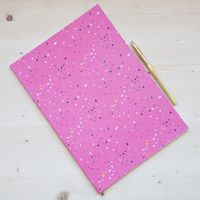 Caderno Agrafado A4 PAUTADO Confetti Pink