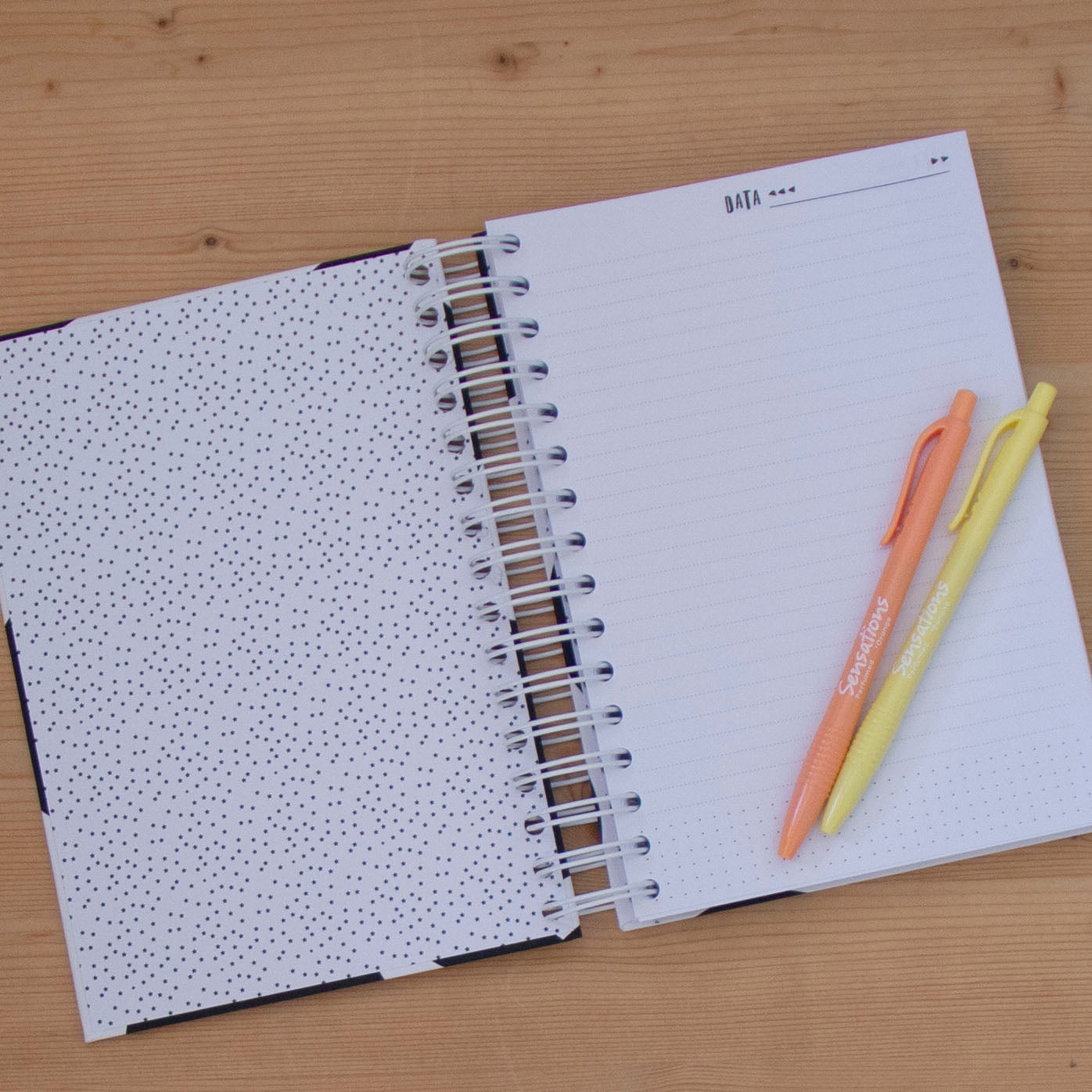 Caderno A5 Capa Dura Pautado BIG DOTS
