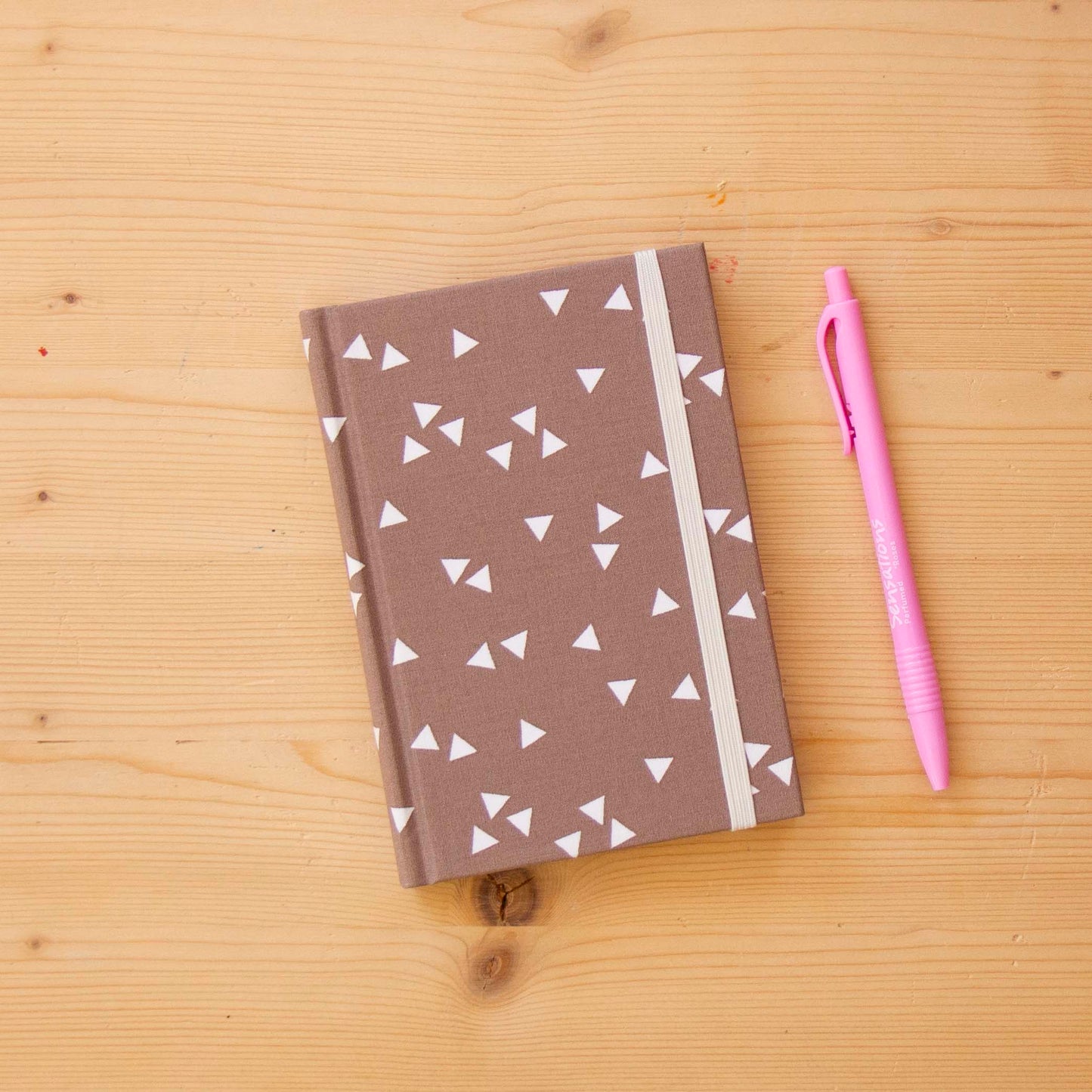 Caderno A6 tecido Triangulos