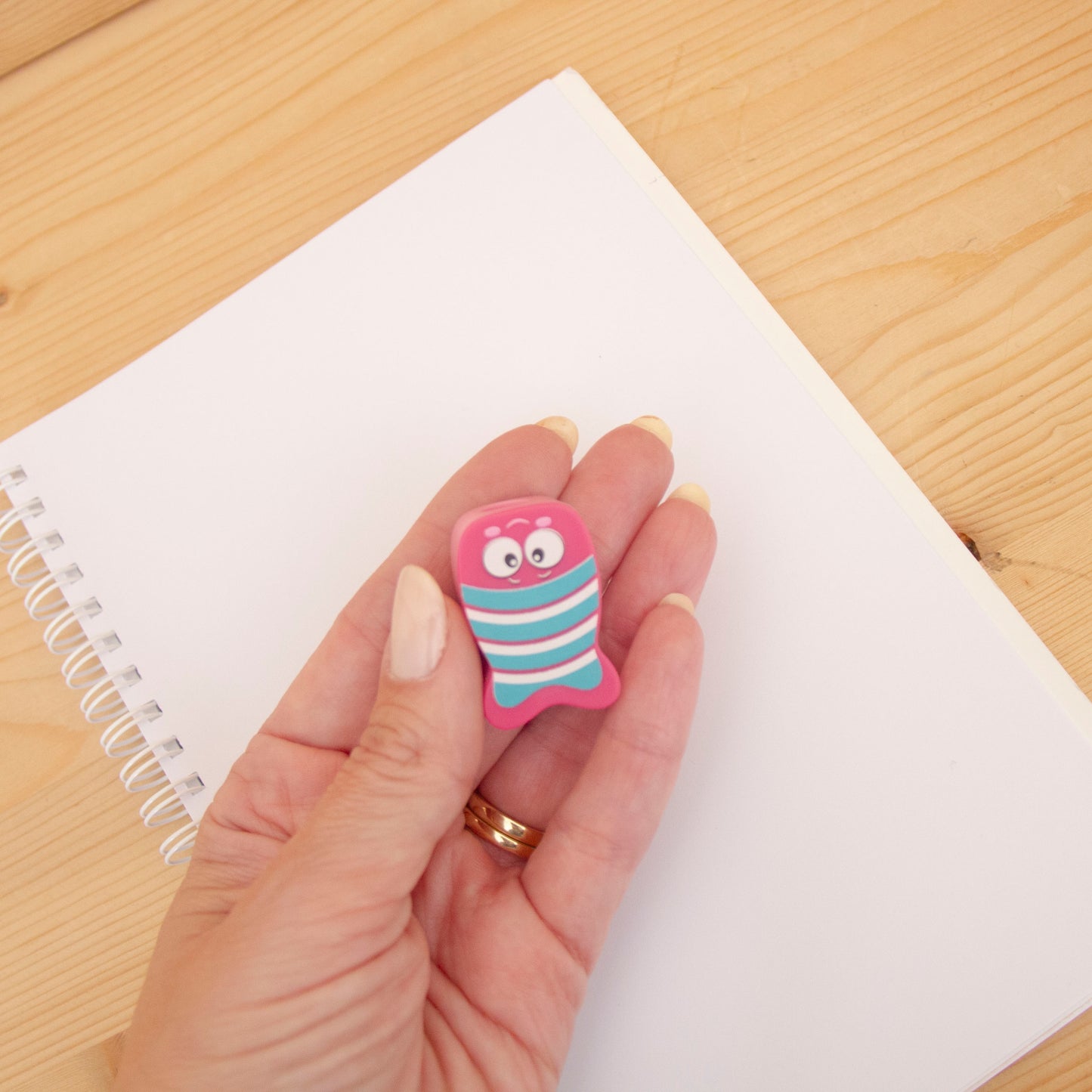 Afia Simples Funny Fish ROSA