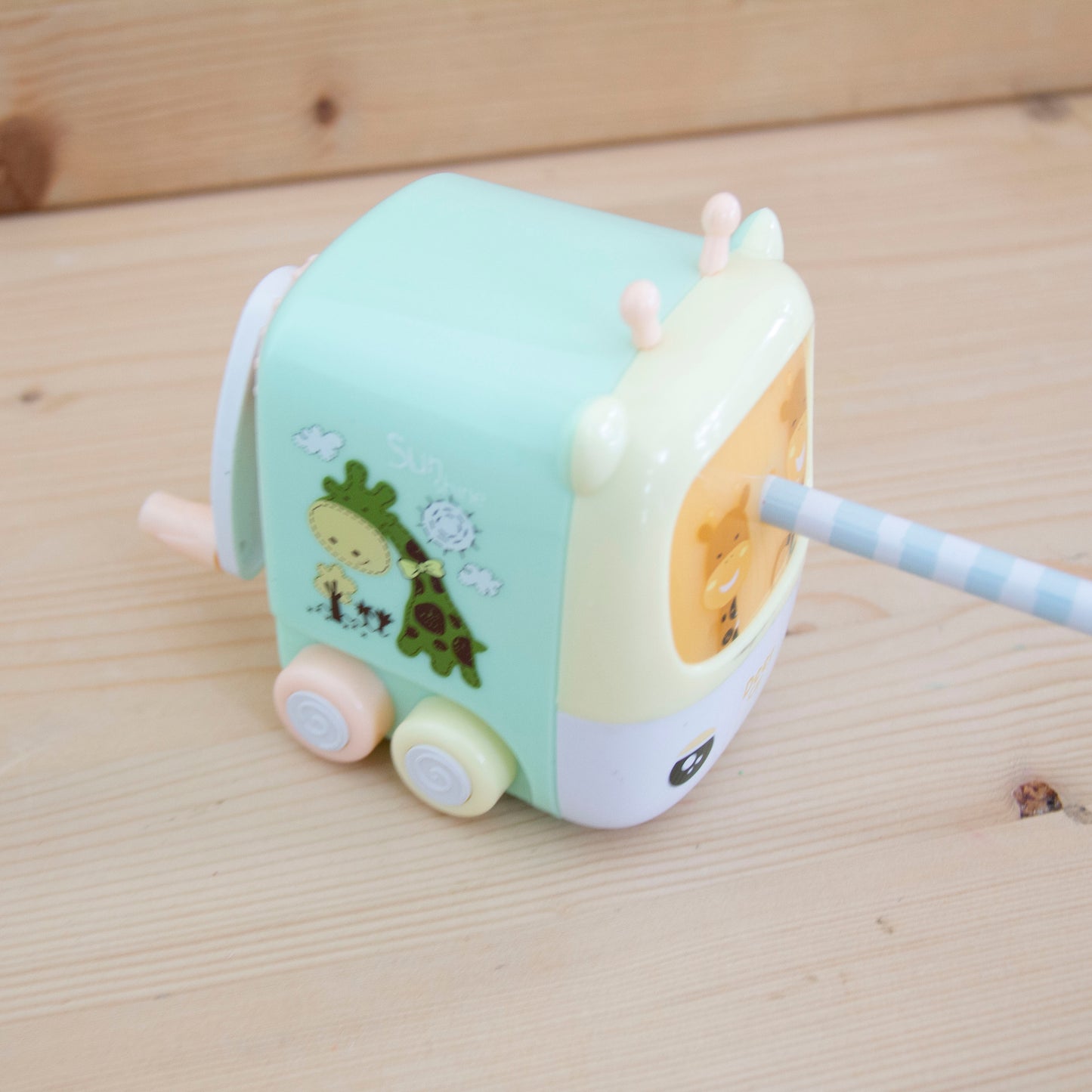 Afia Infantil com manivela Verde