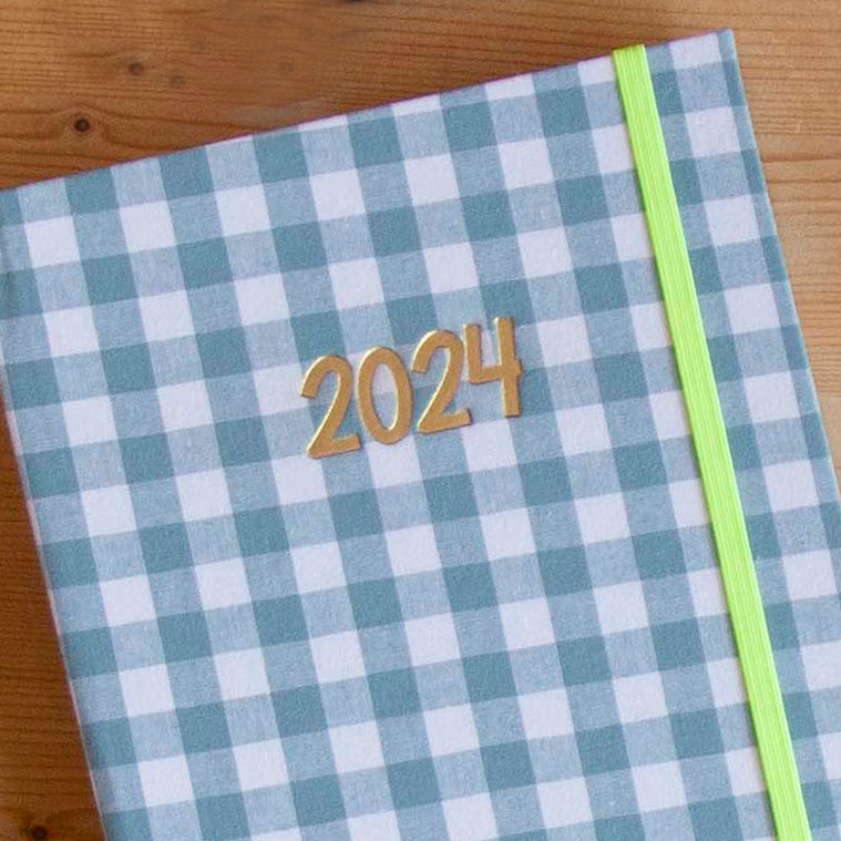 PRÉ-VENDA Agenda A5 Diária 2024 Tecido 1014