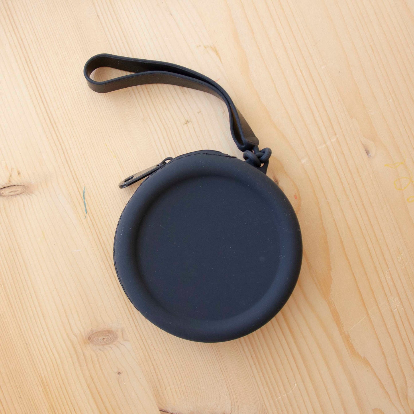 Bolsa Pequena Silicone Redonda Preta
