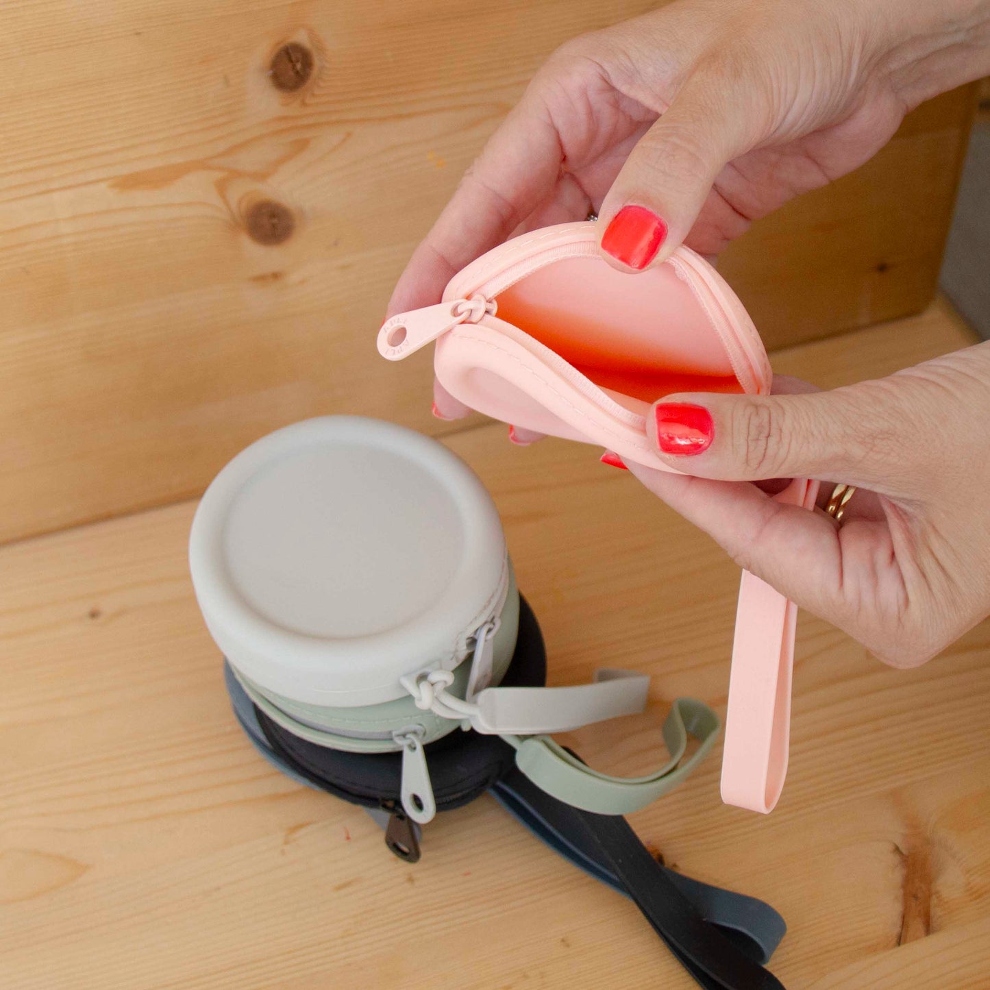 Bolsa Pequena Silicone Redonda Rosa