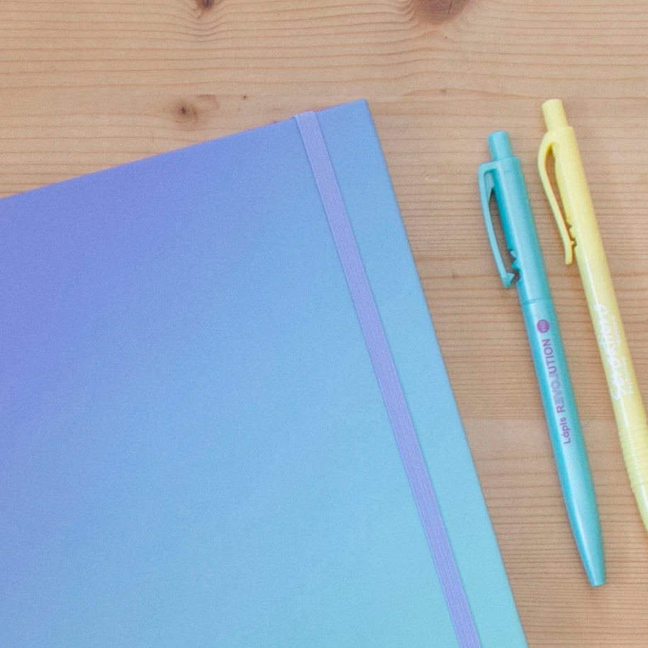 Caderno 17 x 24,5 cm (pautado) SKY