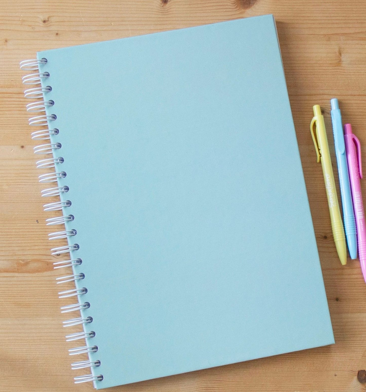 Caderno A4 Capa Dura Pautado (100 FL) MINT