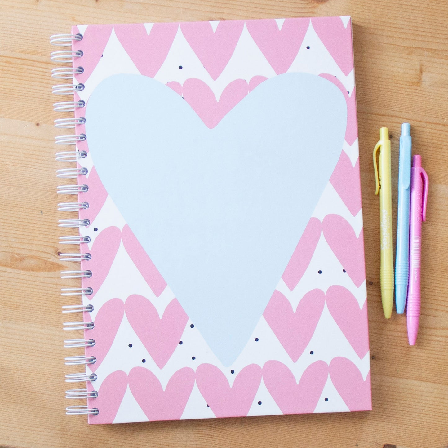 Caderno A4 Capa Dura Pautado (100 FL) PINK HEARTS