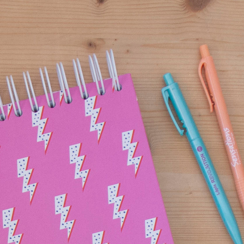 Caderno A5 Argolas Topo Capa Dura FLASH