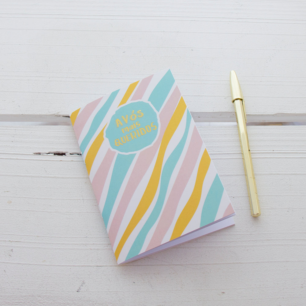 Caderno agrafado A6 LISO Avós mais Queridos