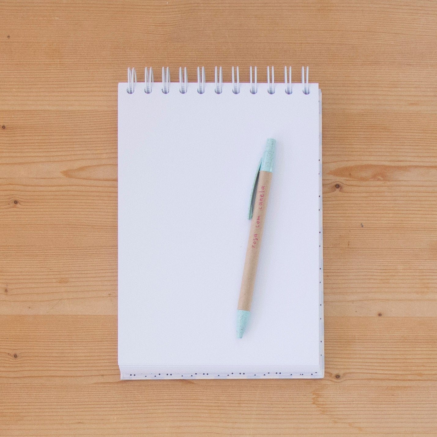 Caderno A5 Argolas Topo (LISO) FLOWERS PINK