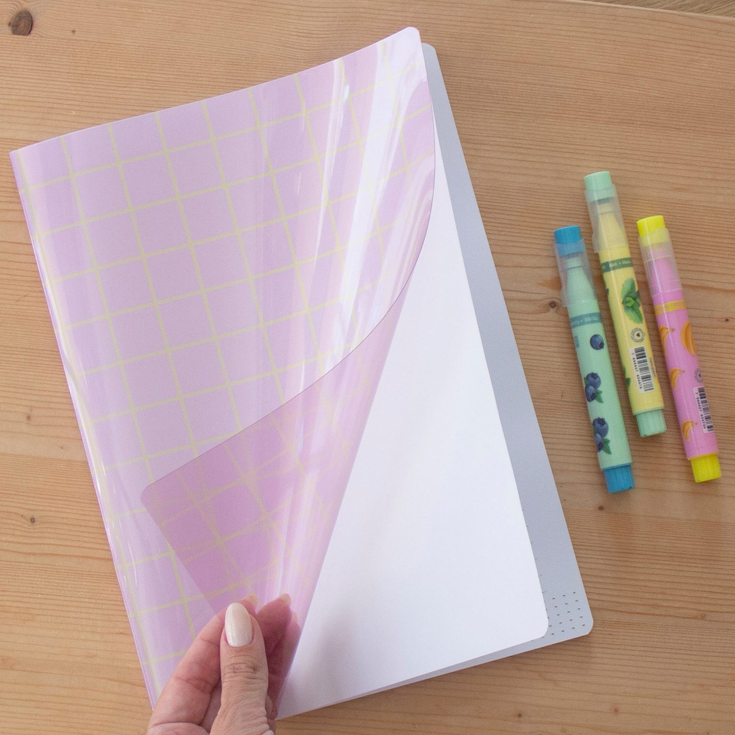 Caderno Agrafado A4 PET Pautado FLOWERS