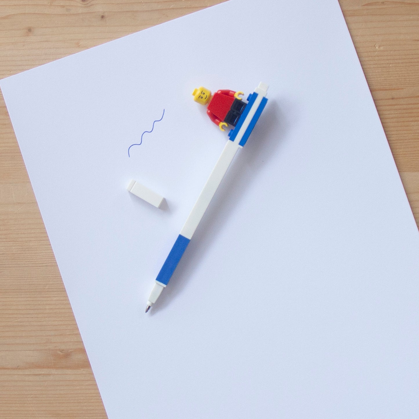 Caneta Gel Azul com mini boneco LEGO