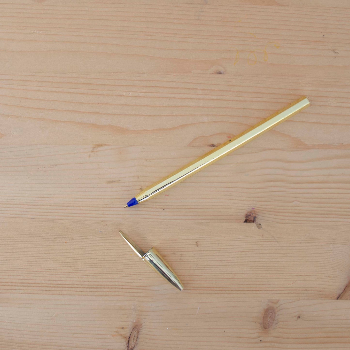 Caneta Esferográfica BIC CRISTAL SHINE Dourada AZUL