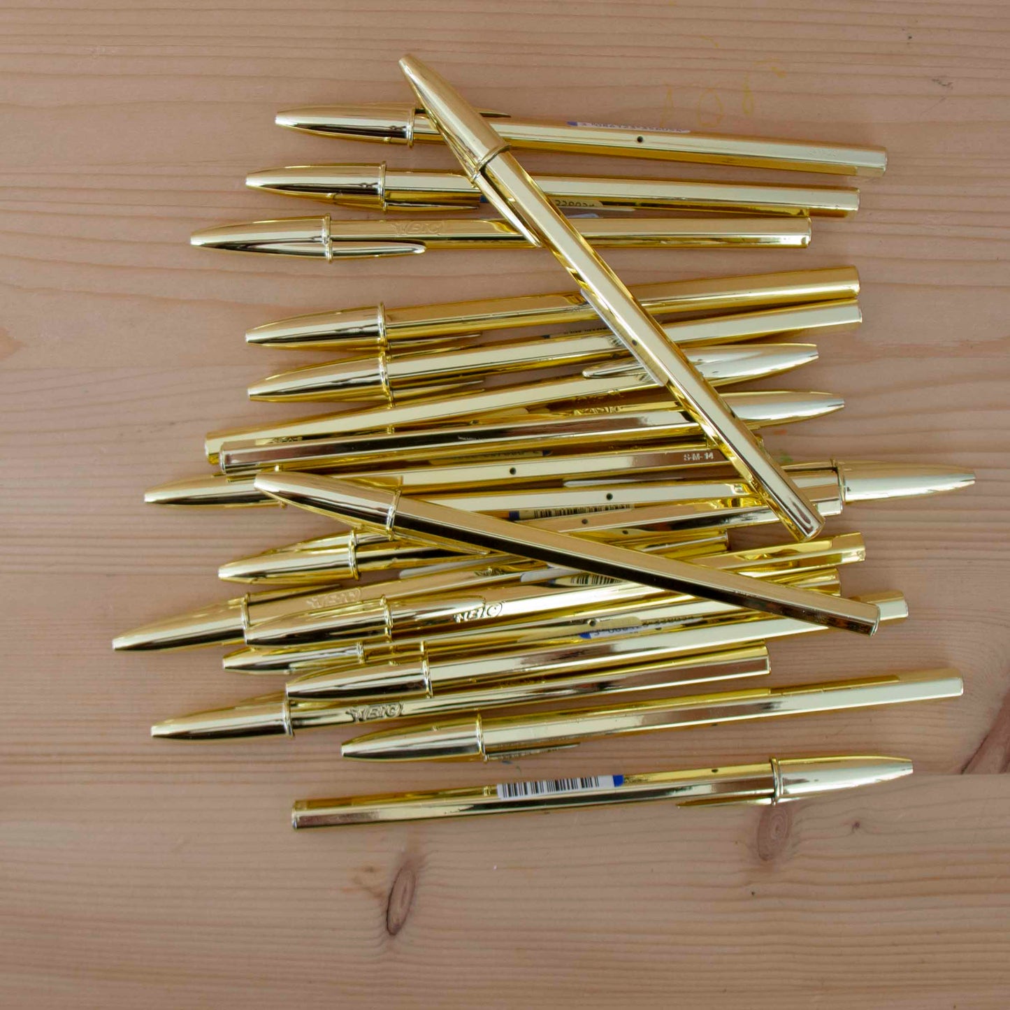 Caneta Esferográfica BIC CRISTAL SHINE Dourada AZUL