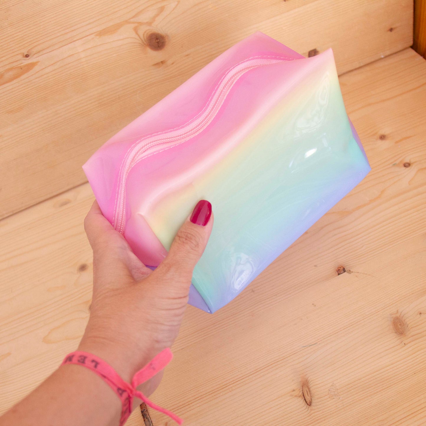 Estojo Nécessaire Plástico Rainbow Dream