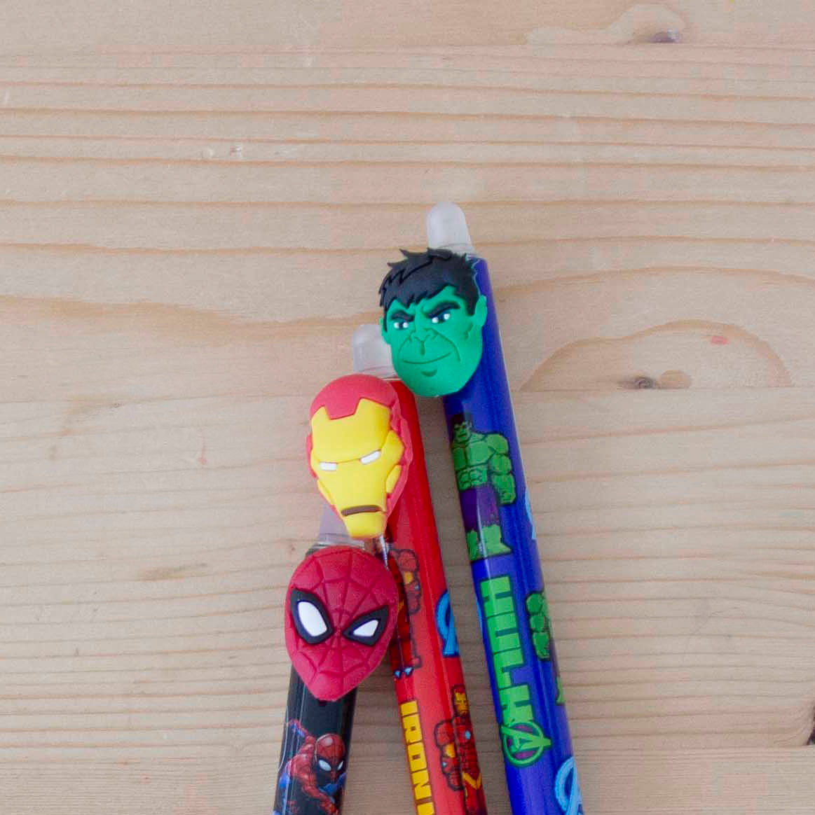 Kit 3 Canetas Apagáveis Marvel Heróis
