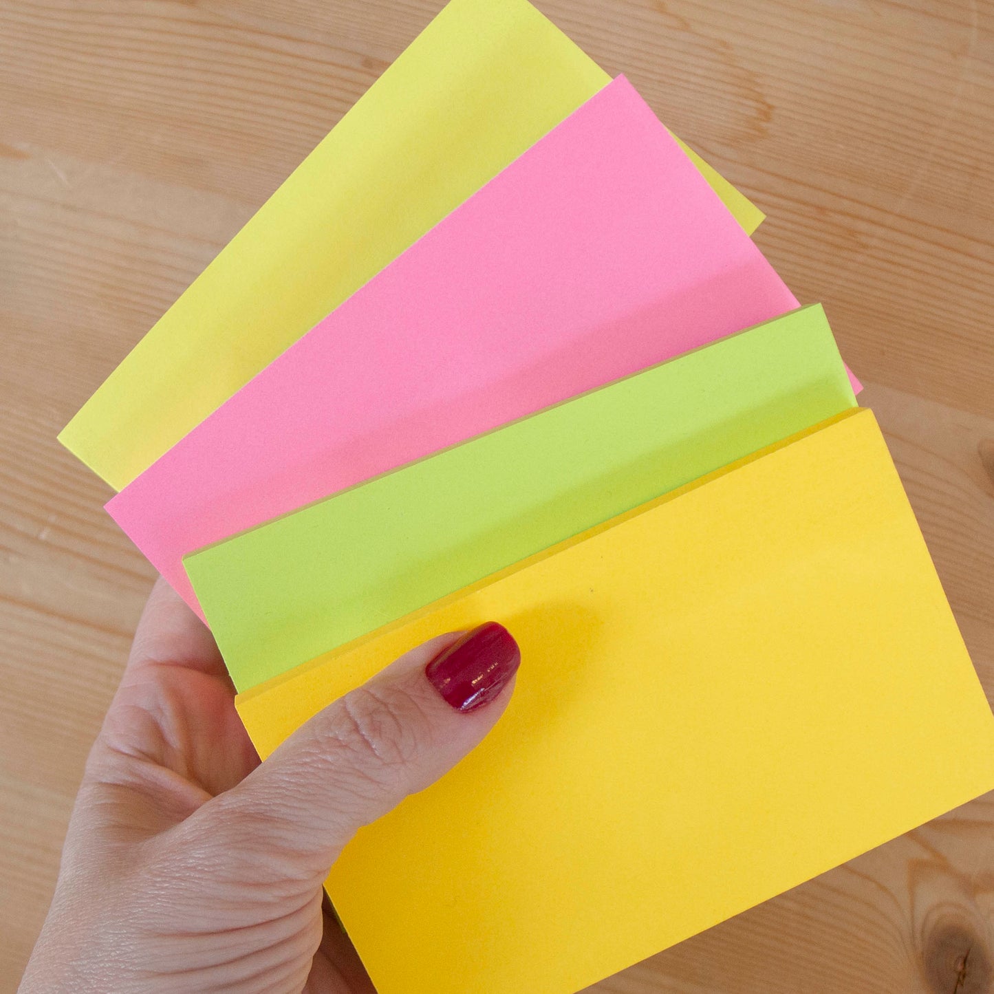 Kit 4 Blocos Sticky Notes 100 folhas (76x127mm)