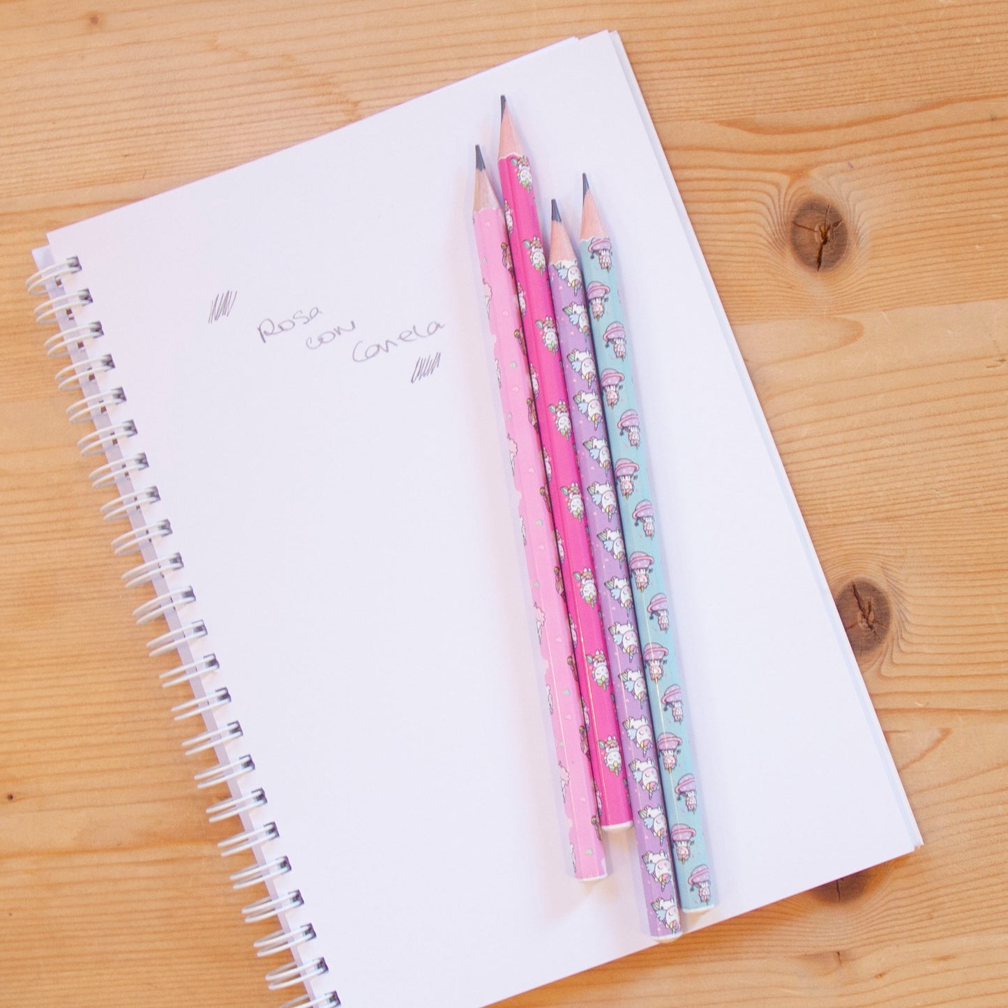 Kit 4 Lápis Simples HB Unicórnio