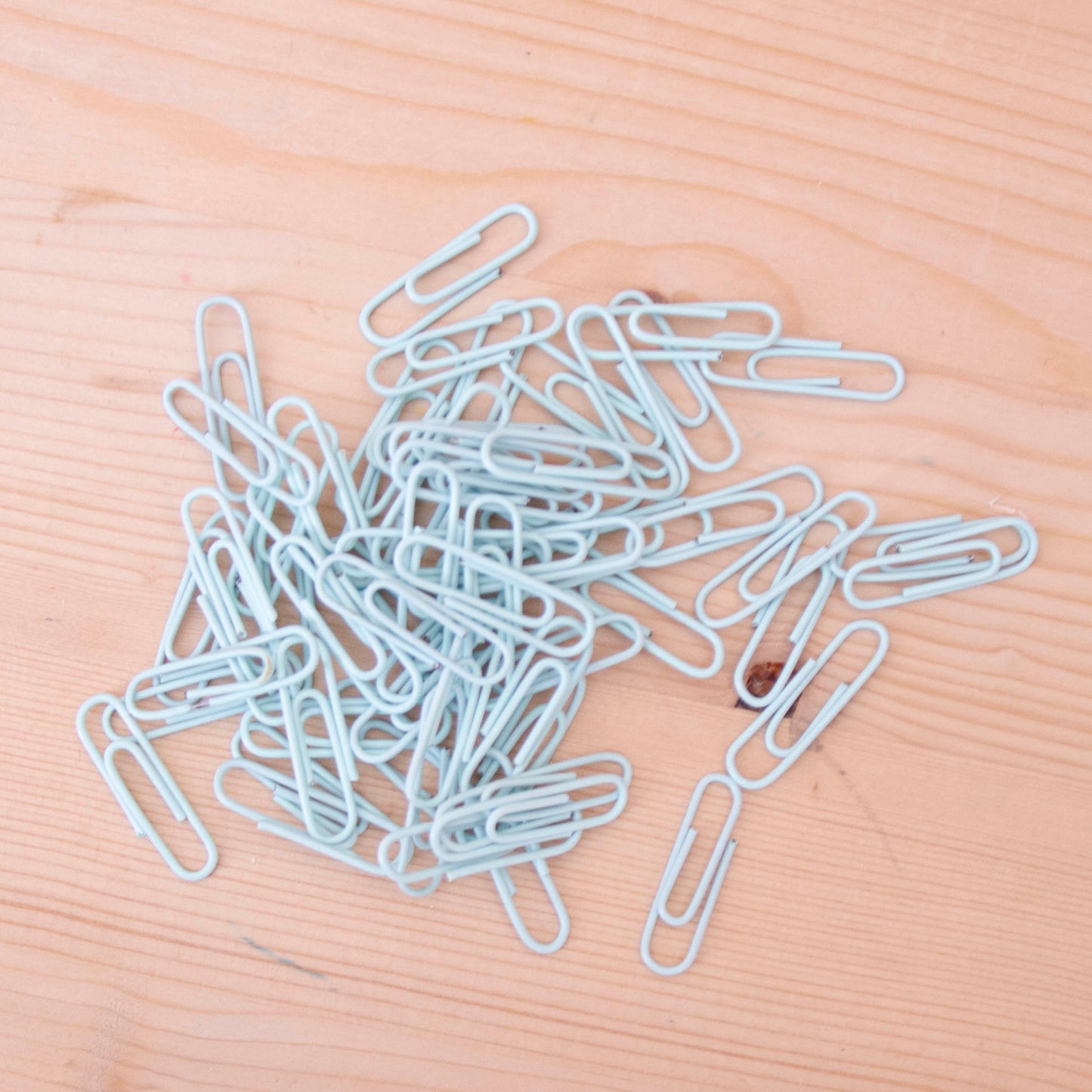 Kit 60 Clips Pequenos 28mm Menta