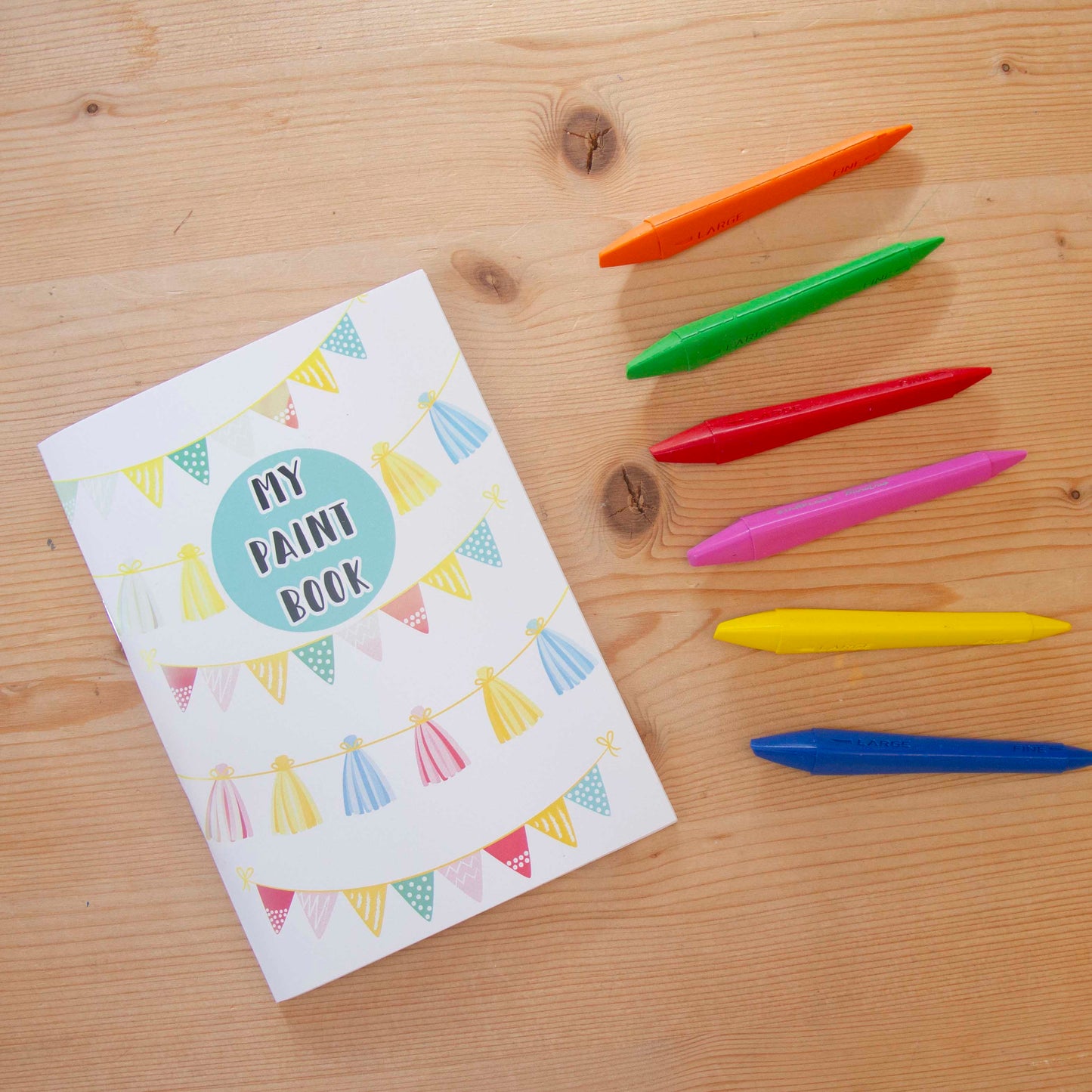 kit Paint Book A6 & 6 Lápis de cera Duo PARTY