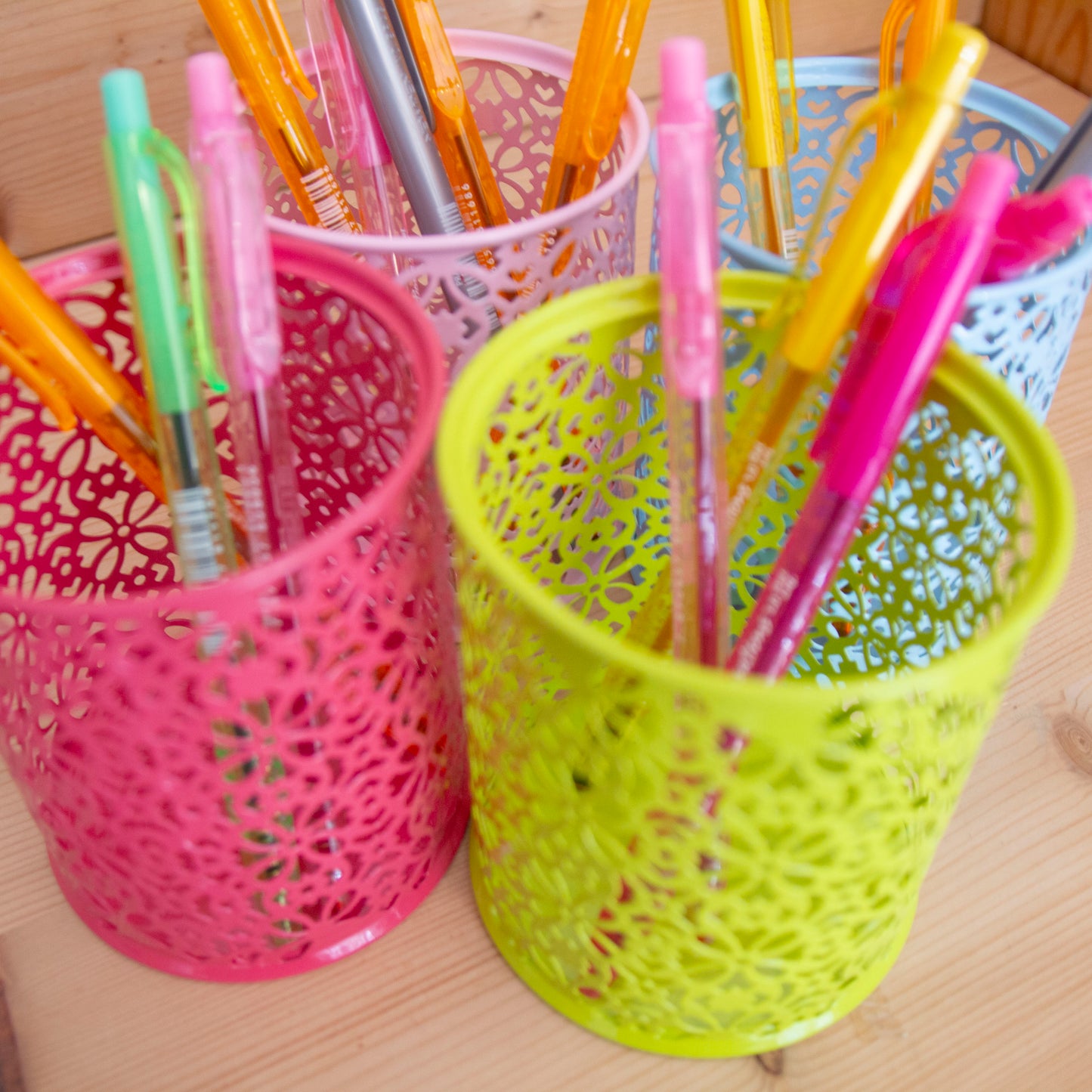 Porta Canetas Metálico Redondo ROSA