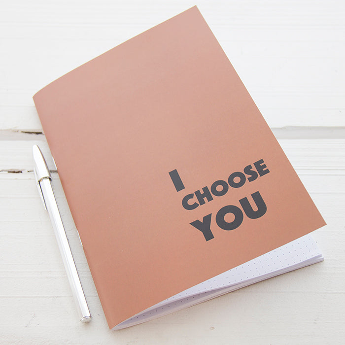 Caderno Agrafado A5 PAUTADO Kanki I choose You Brown