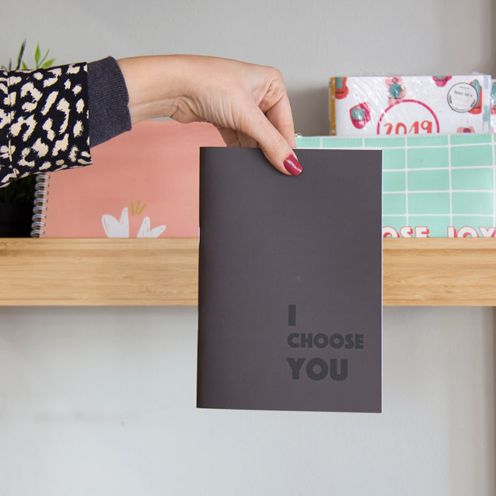 Caderno Agrafado A5 PAUTADO Kanki I choose You Black