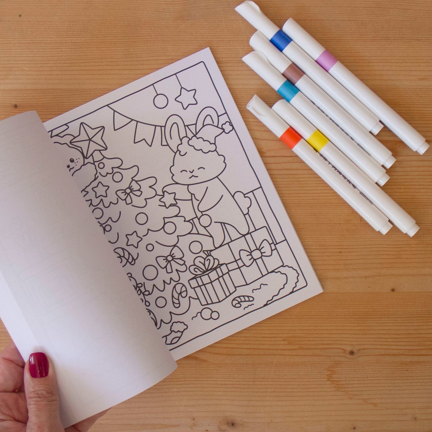 Livro de Colorir Momentos Fofos de Coco Wyo