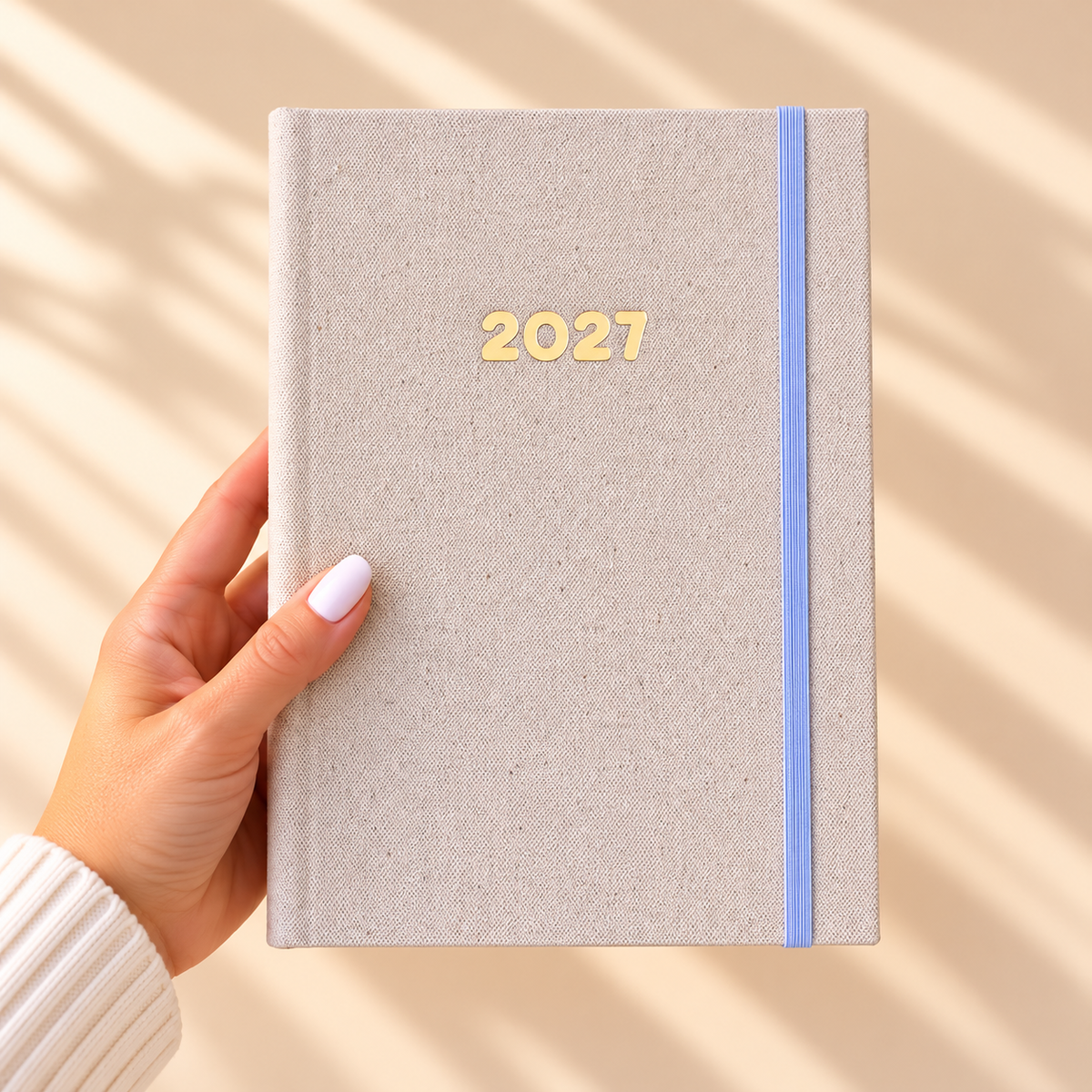 PRÉ-VENDA Agenda A5 Semanal 2027 Tecido 265 (Elástico Azul)