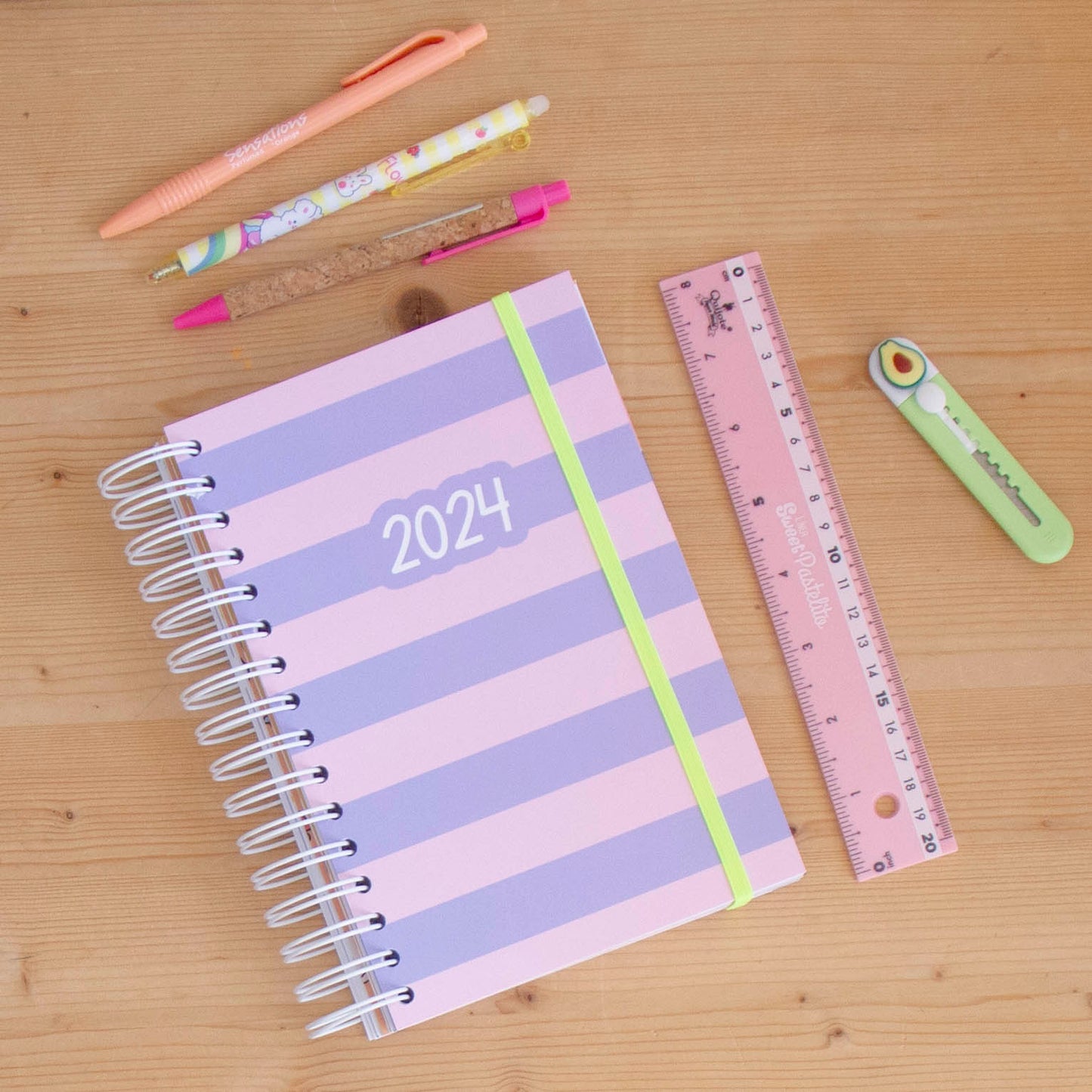 Agenda A5 Semanal 2024 Capa Dura LILAC STRIPES