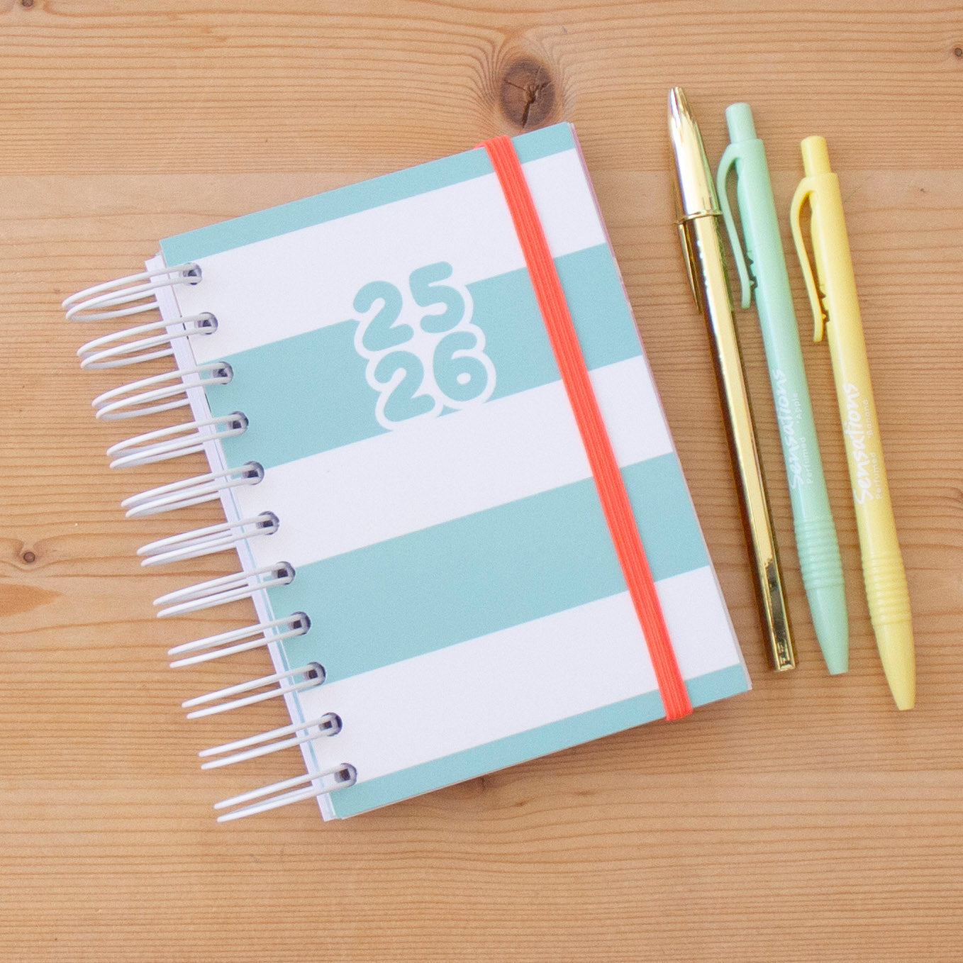 Agenda A6 Semanal 2025/2026 Capa Dura MINT STRIPES