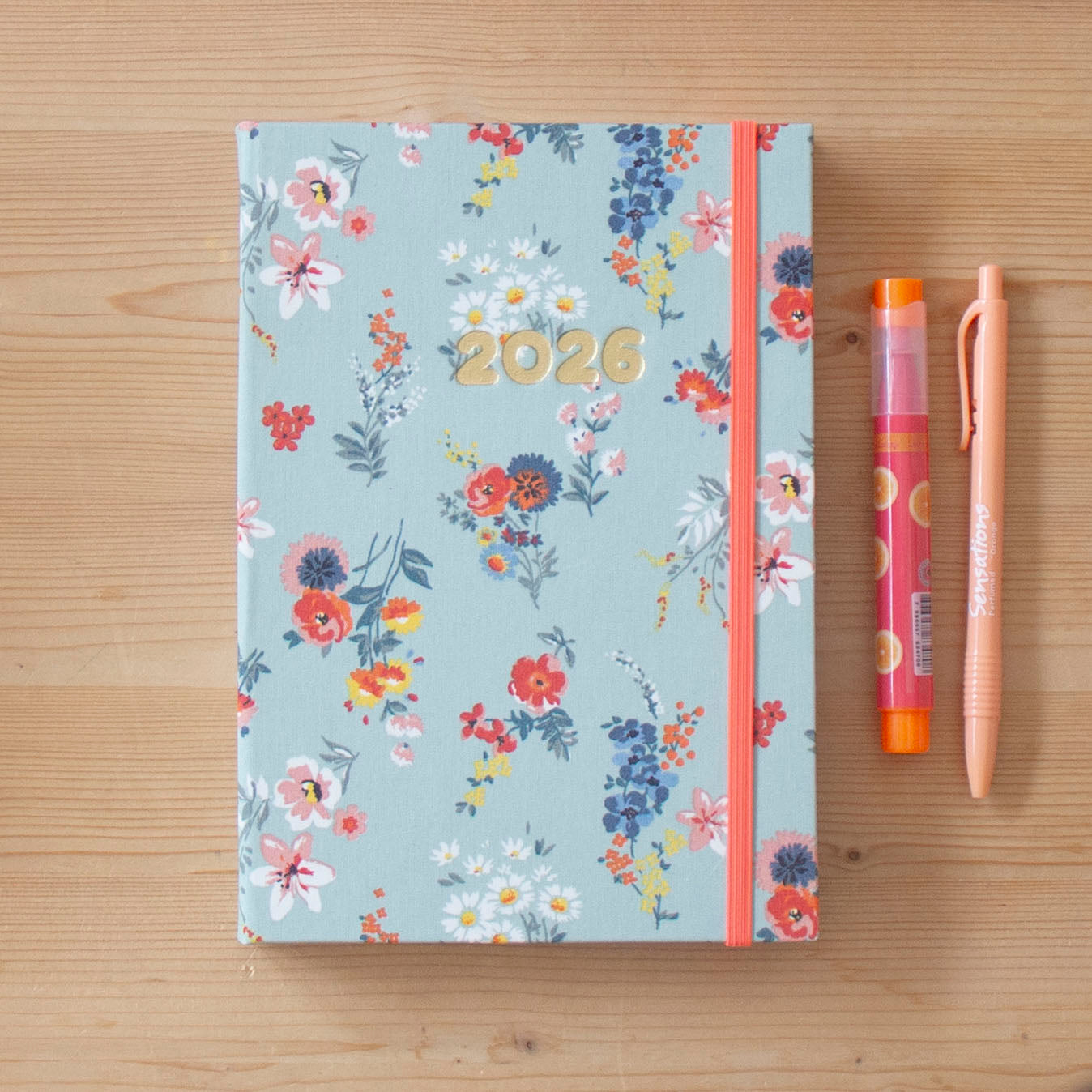 PRÉ-VENDA Agenda A5 Diária 2026 Tecido 1000