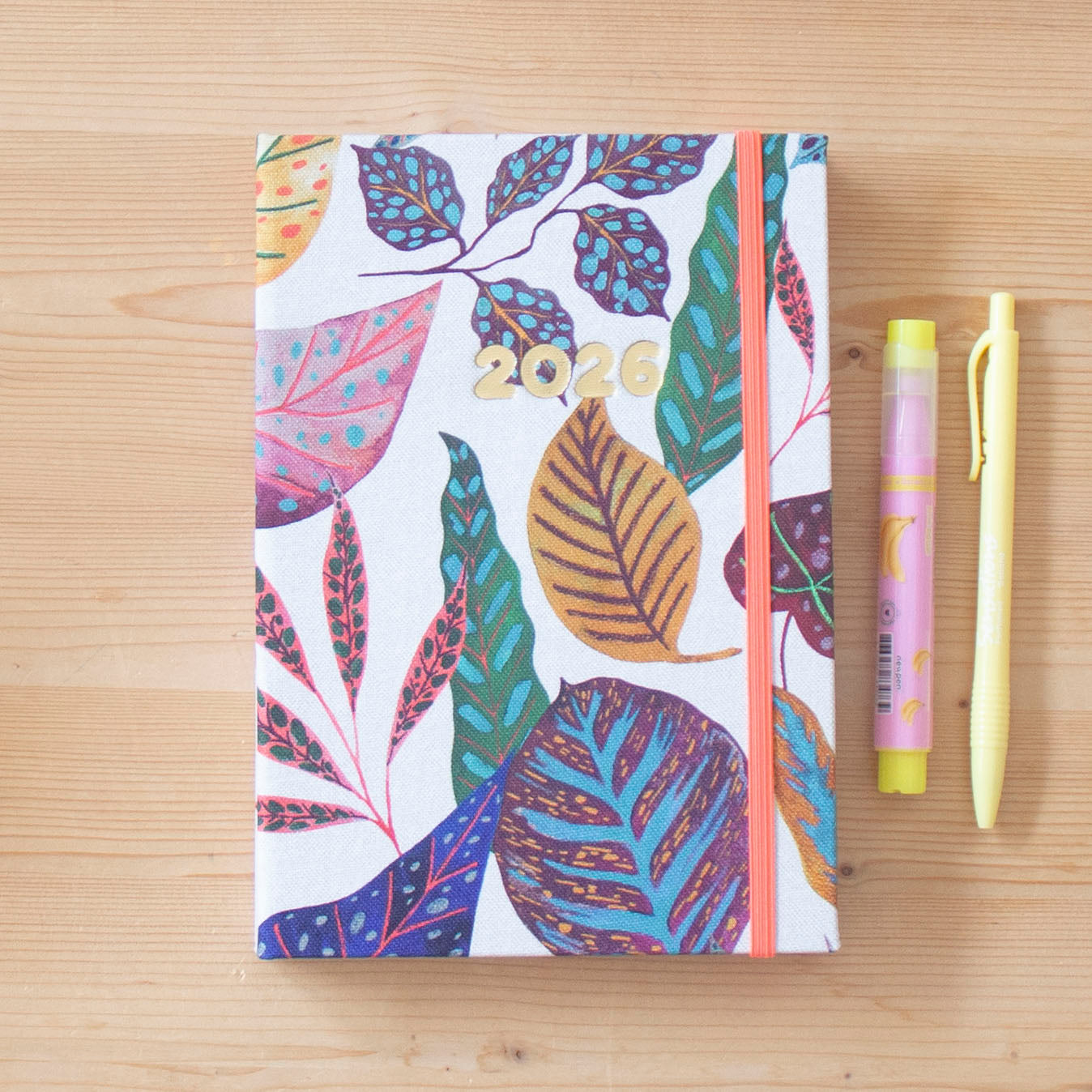 PRÉ-VENDA Agenda A5 Diária 2026 Tecido 1001