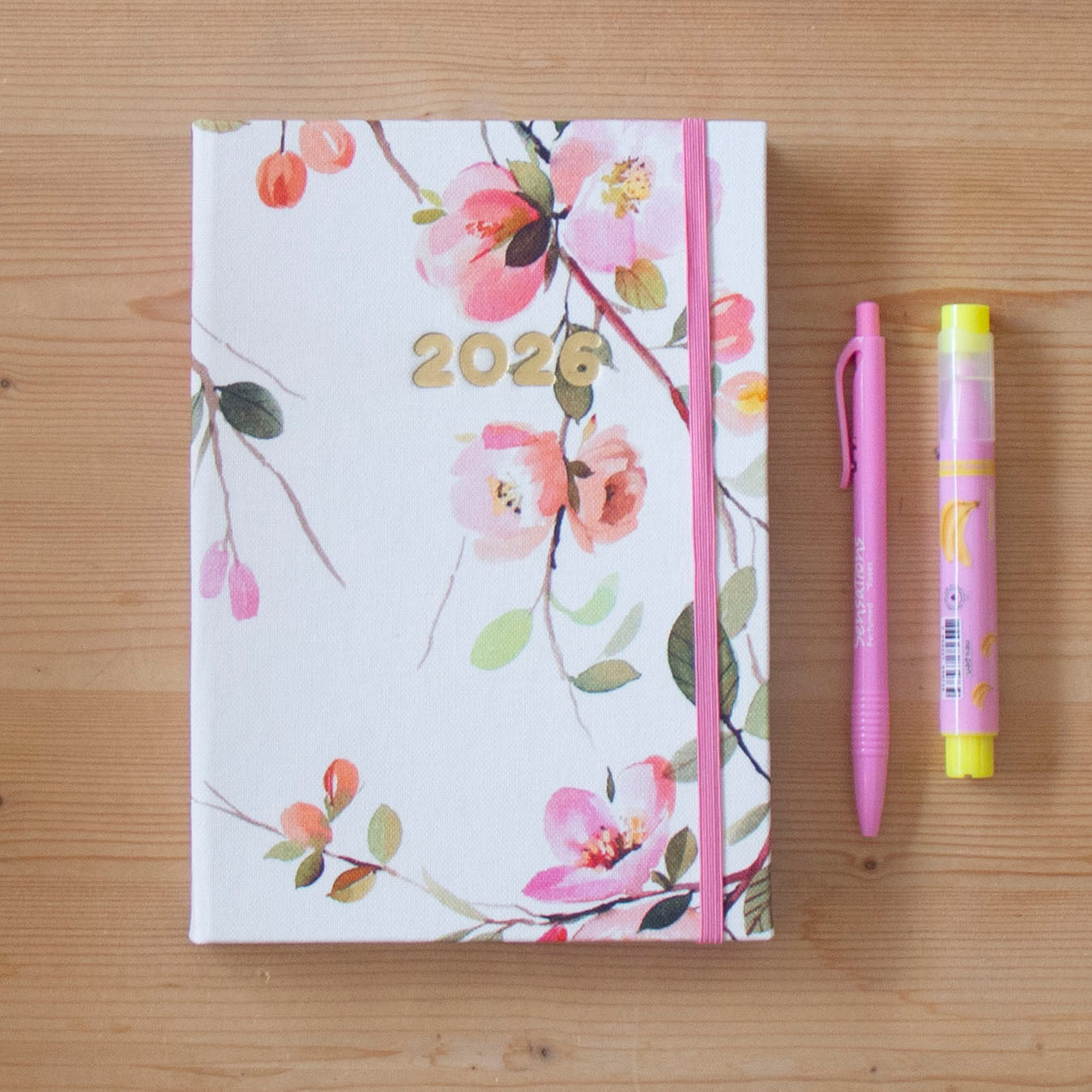 PRÉ-VENDA Agenda A5 Diária 2026 Tecido 1004