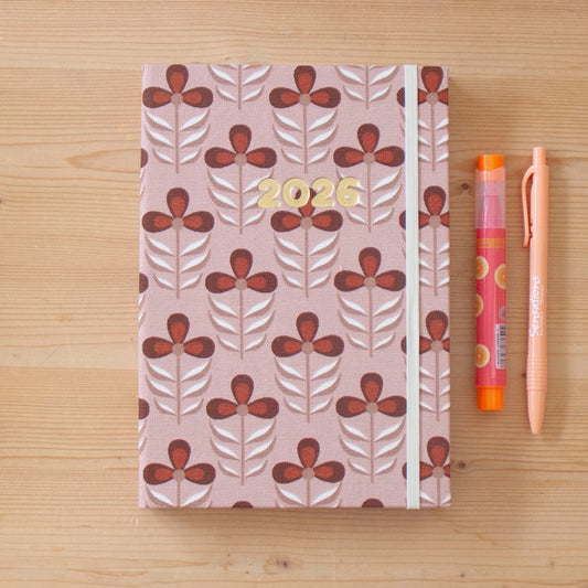 PRÉ-VENDA Agenda A5 Diária 2026 Tecido 1005