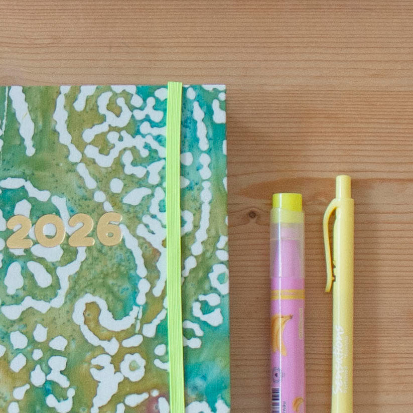 PRÉ-VENDA Agenda A5 Diária 2026 Tecido 1009