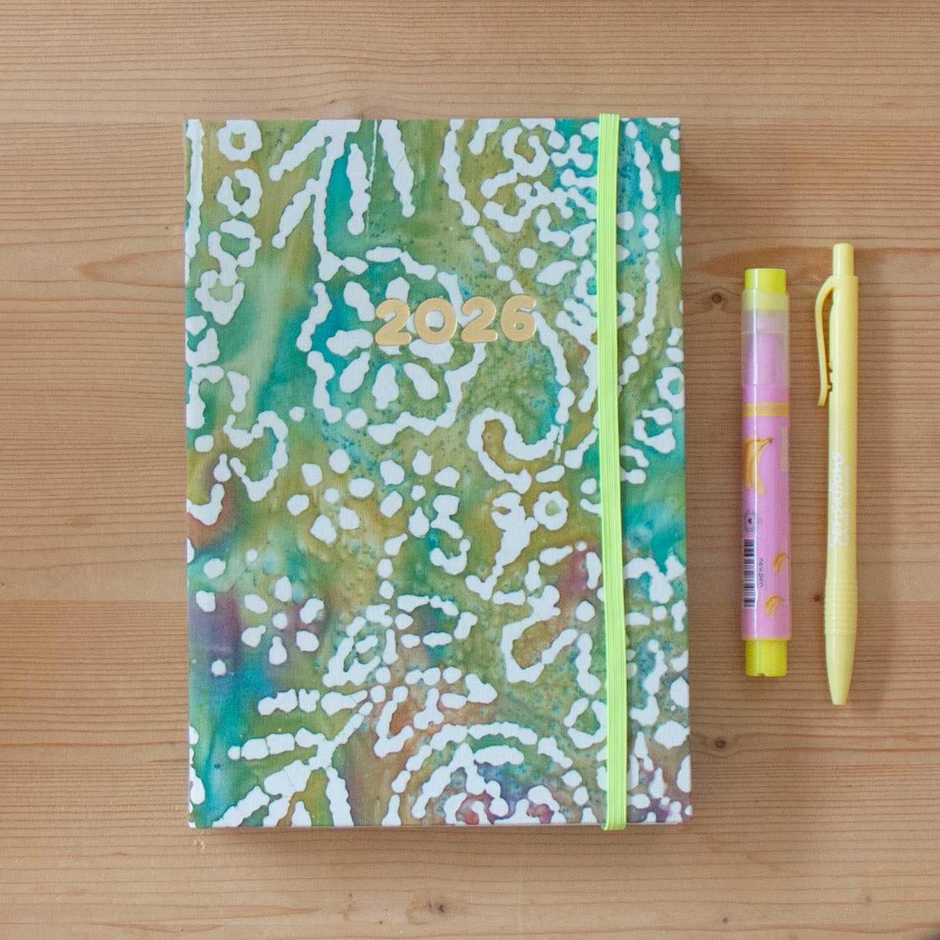 PRÉ-VENDA Agenda A5 Diária 2026 Tecido 1009