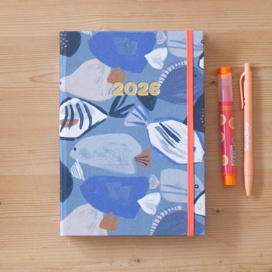 PRÉ-VENDA Agenda A5 Diária 2026 Tecido 1012