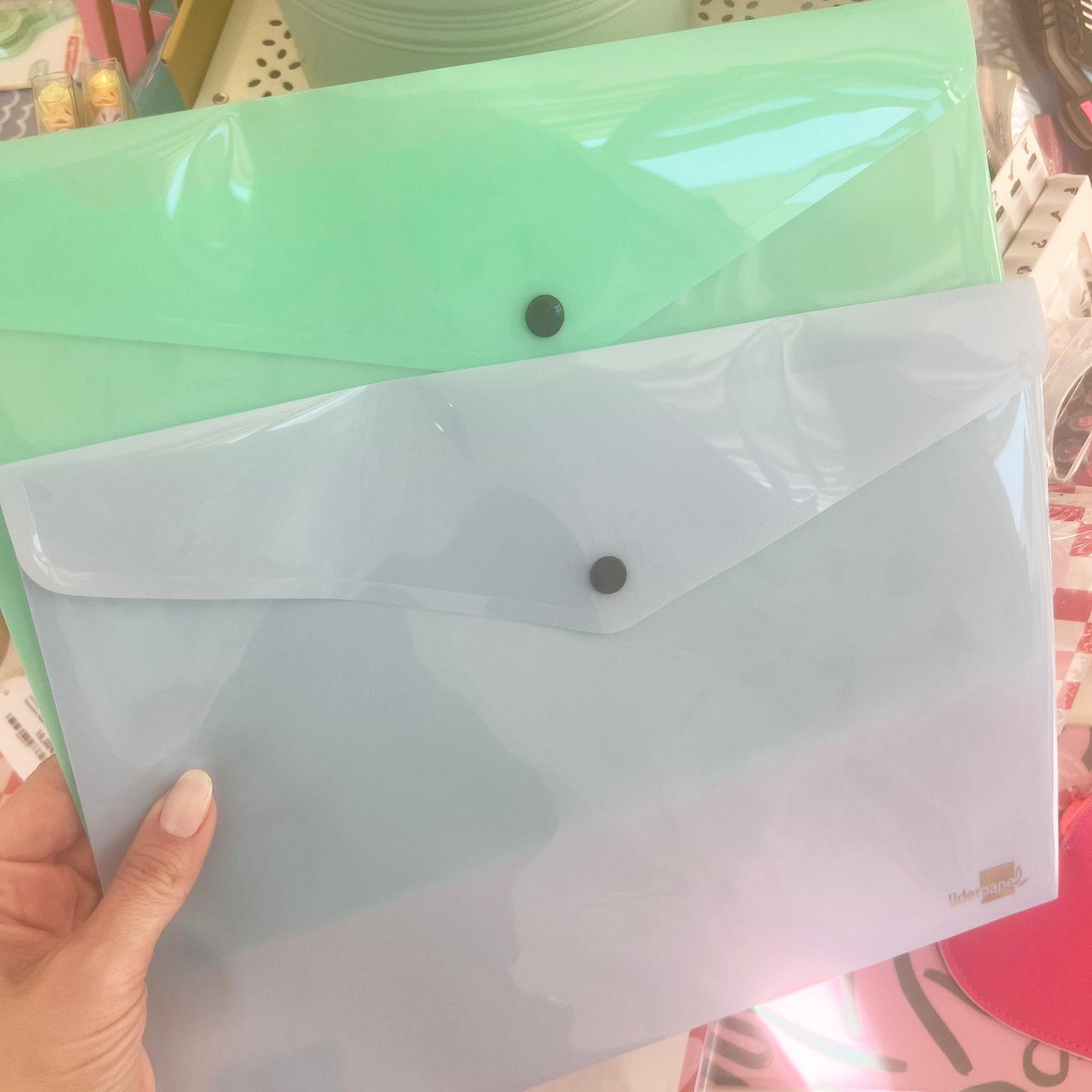 Kit 2 Bolsas Envelope A4 com mola Pastel AZUL e VERDE