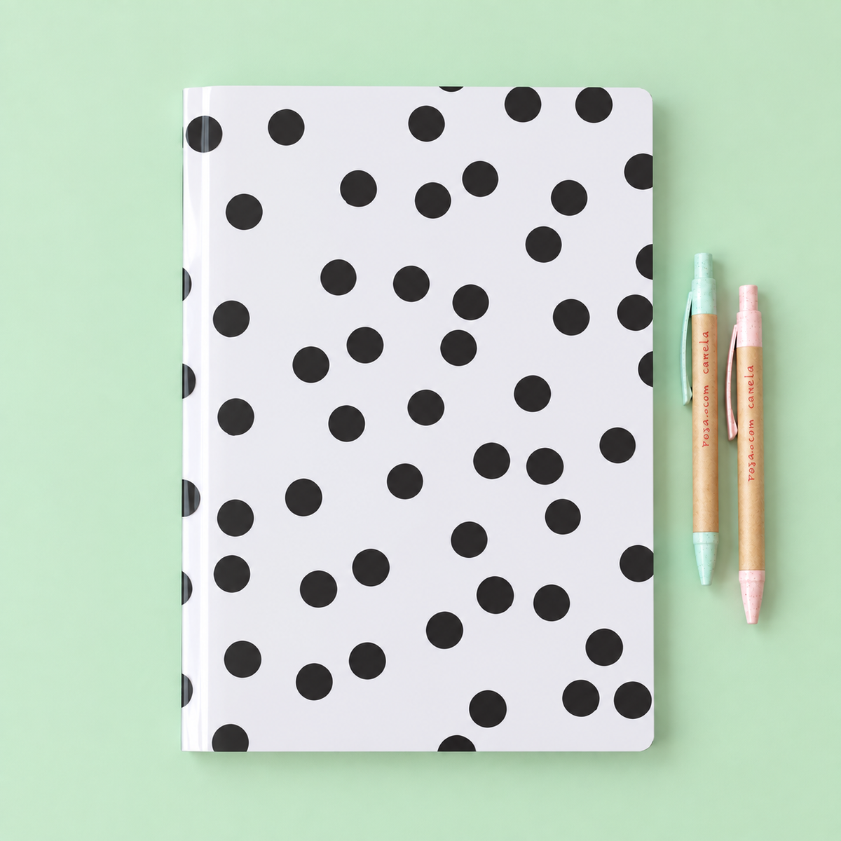 Caderno Agrafado A4 PET Pautado CLASSIC DOTS
