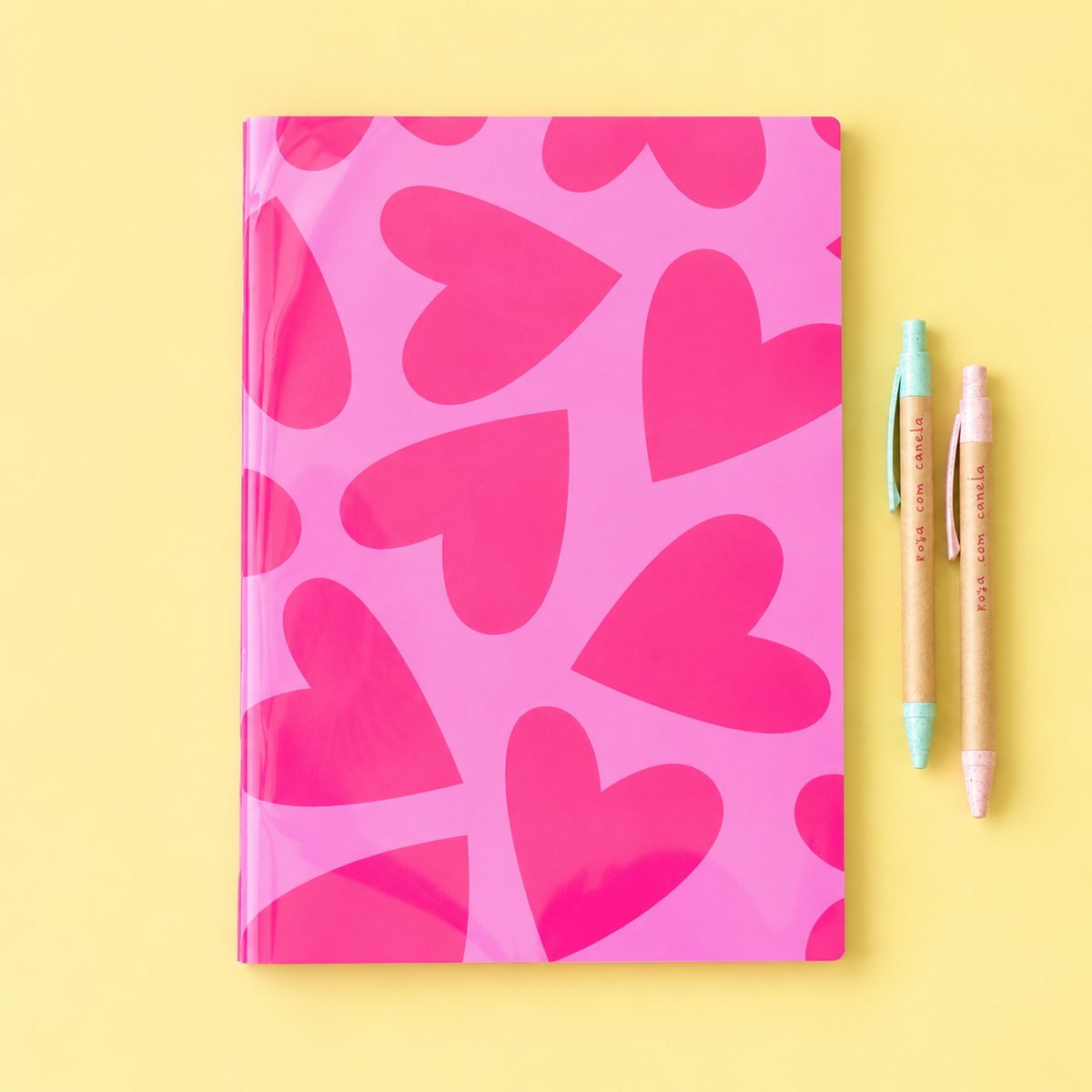 Caderno Agrafado A4 PET Pautado CRAZY PINK HEARTS