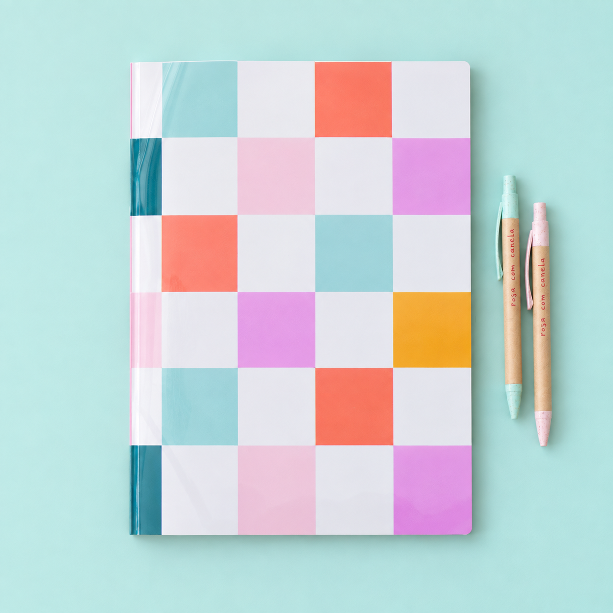 Caderno Agrafado A4 PET Pautado ESSENCE COLORS
