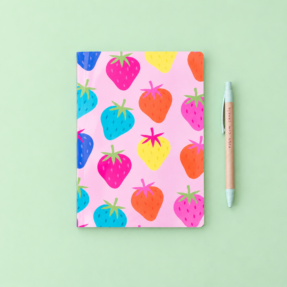 Caderno Agrafado A5 PET Pautado STRAWBERRY