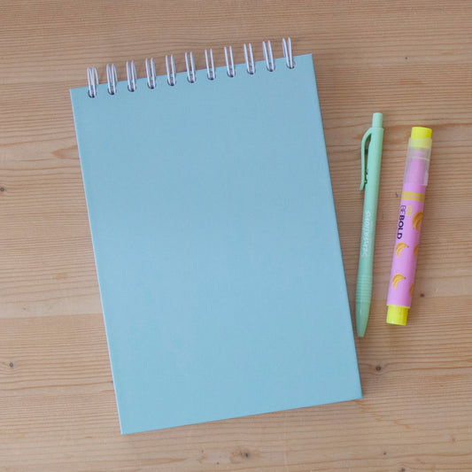Caderno A5 Argolas Topo Capa Dura MINT