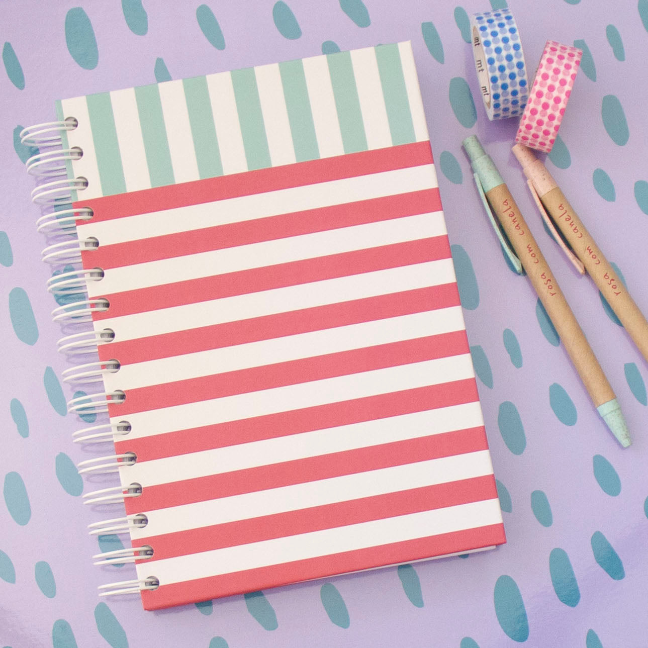 Caderno A5 Argolas (LISO) GOIABA