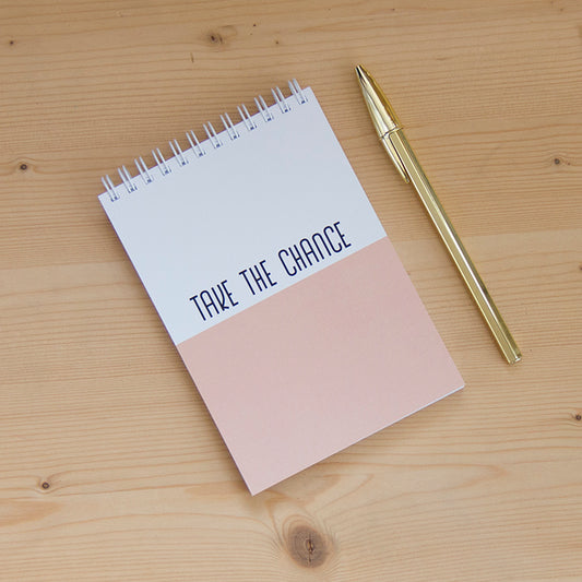 Caderno A6 Argolas Topo Capa Mole TAKE THE CHANCE