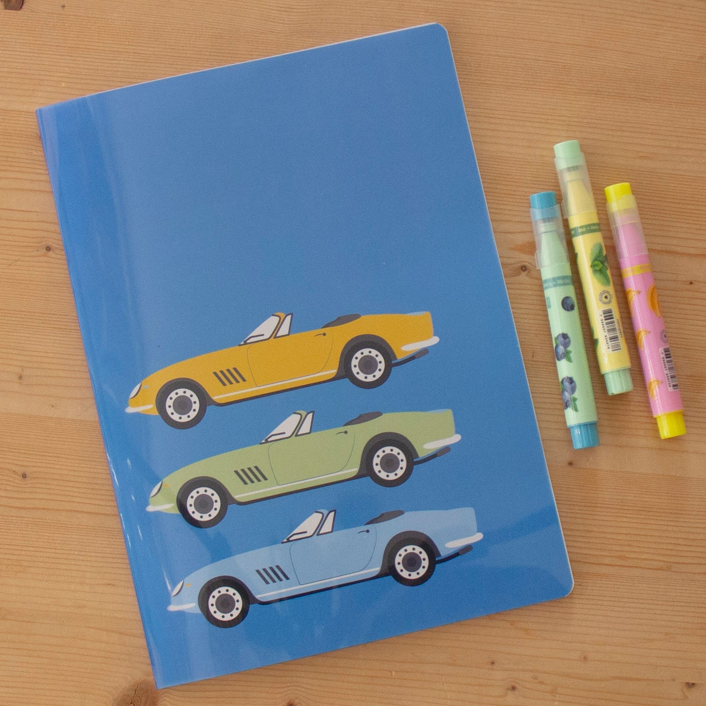 Caderno Agrafado A4 PET Pautado CARS